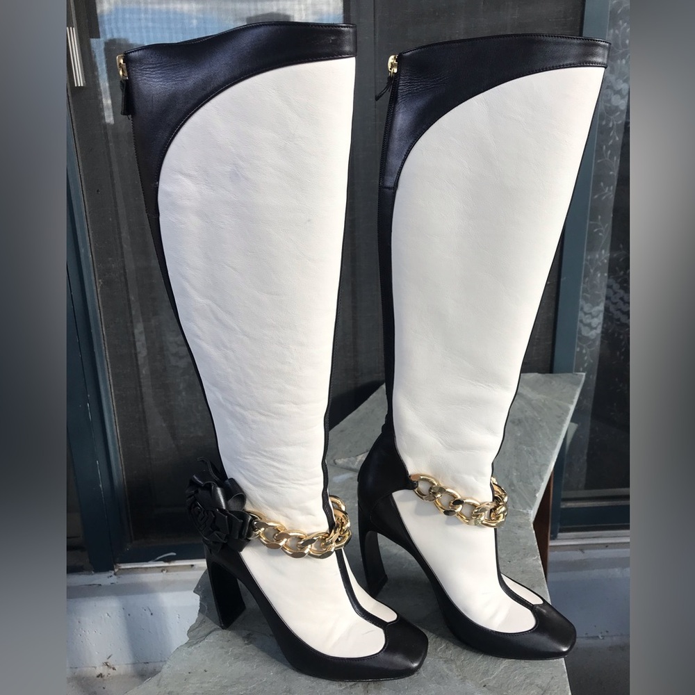 Boots white and black leather, size 35 for sale